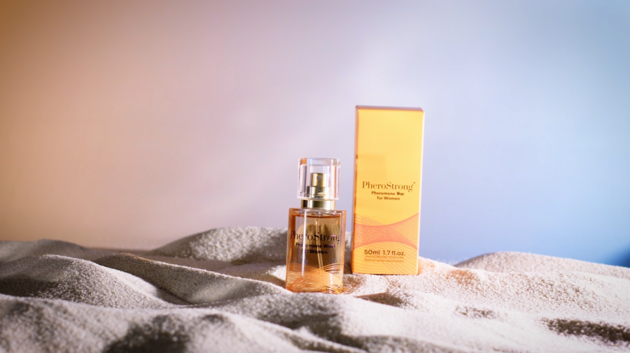 PheroStrong - Pheromone Wind for Women (50 ML)
